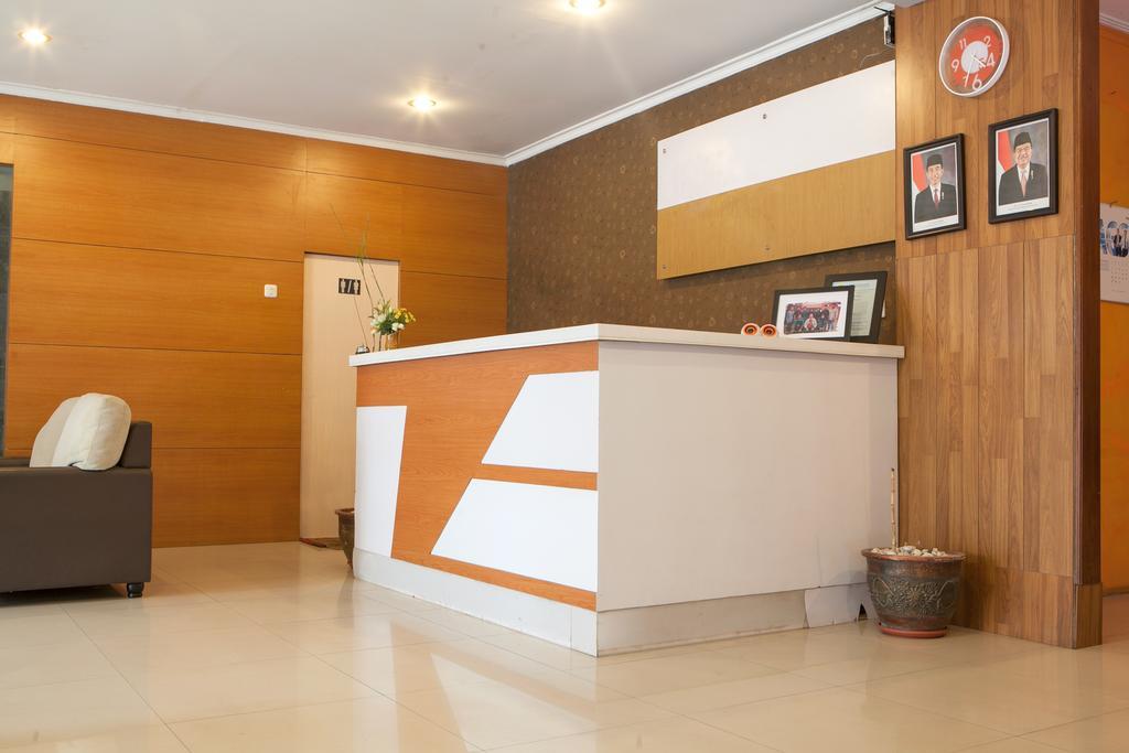 Reddoorz Syariah Near Btc Fashion Mall Bandung Luaran gambar