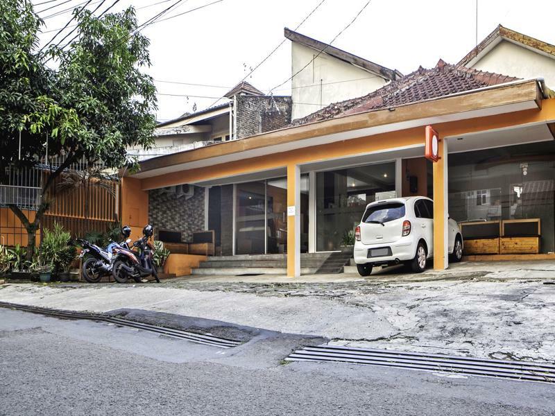 Reddoorz Syariah Near Btc Fashion Mall Bandung Luaran gambar